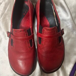 Dromedaris Red Leather Mary Jane Shoes EU 38 / US 7.5–8 Portugal